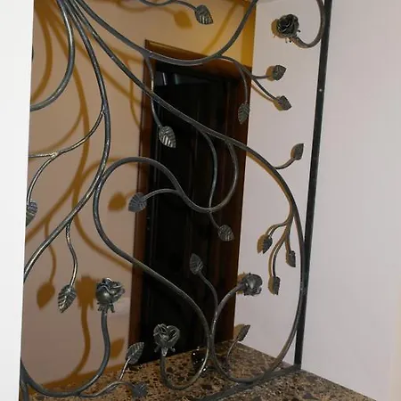 Florentin's Place Апартаменти
